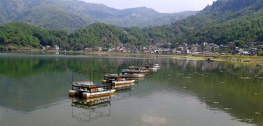 Boats at Phewa Tal in Pokhara