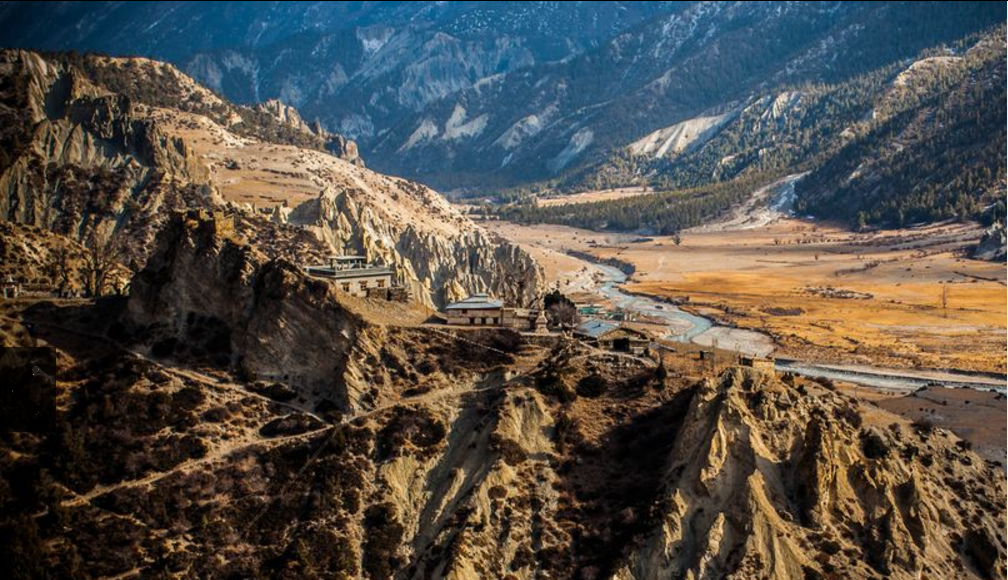 Braga Gompa ( Buddhist Monastery ) in Manang Valley on the approach to Manang Village