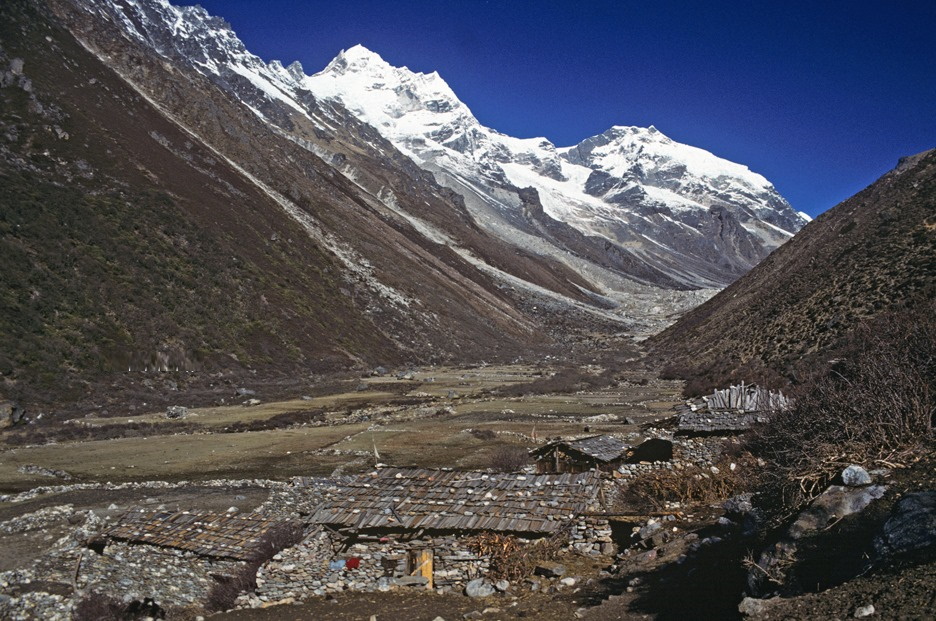 Mount Sharpu from Kambachen