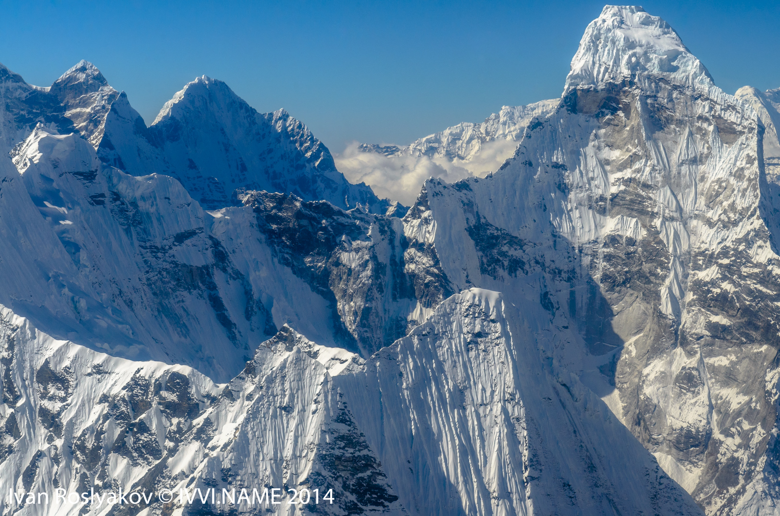 Peaks above Chukhung Valley