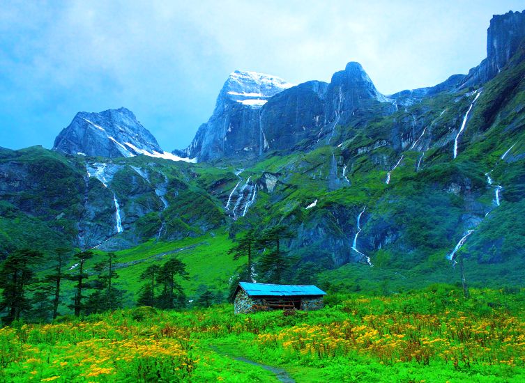 Nehe Kharka in the Barun Valley