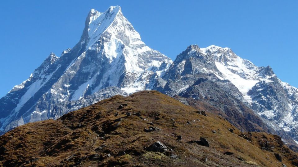 Mount Macchapucchre ( Fishtail Mountain ) and Mardi Himal