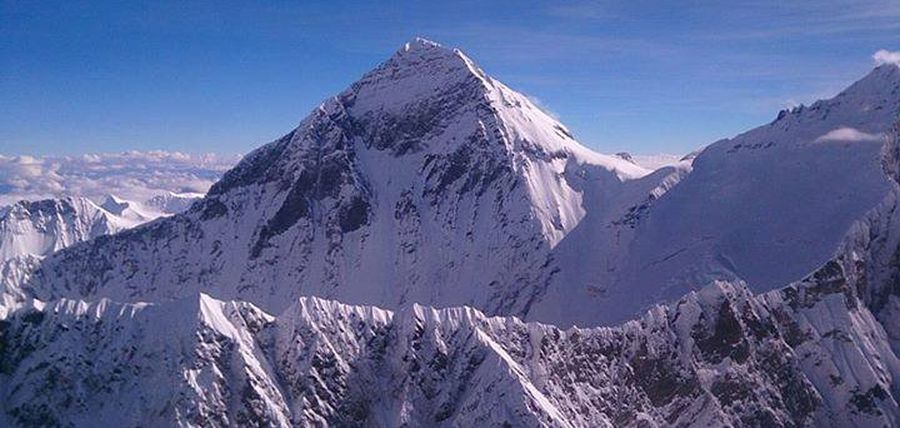 Mount Everest from Parchamo