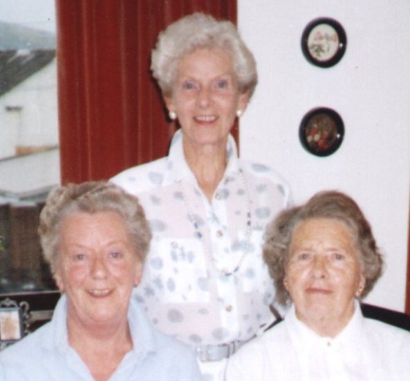 The Cameron Sisters: Vera Schofield Cameron, Catherine Steven Cameron, Charlotte Schofield Cameron