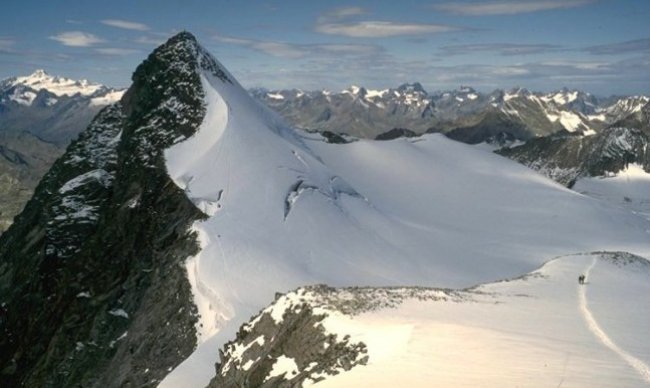 Zuckerhutl from Wilder Pfaff in the Stubai Alps