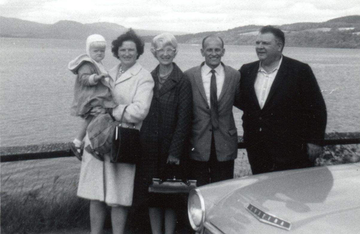 Sheila McKenzie, Jean Ingram, Peggy Ingram, Bob Millar, Bob McKenzie