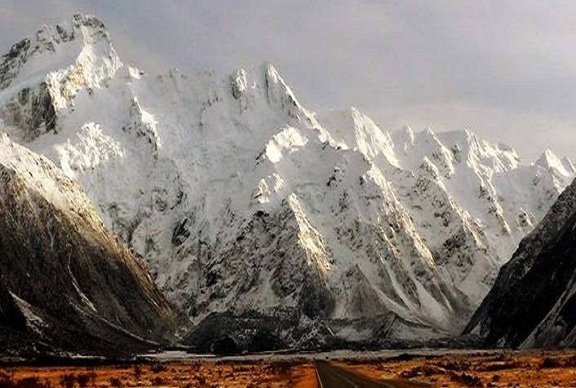 Mount Cook in the Southern Alps of the South Island of New Zealand