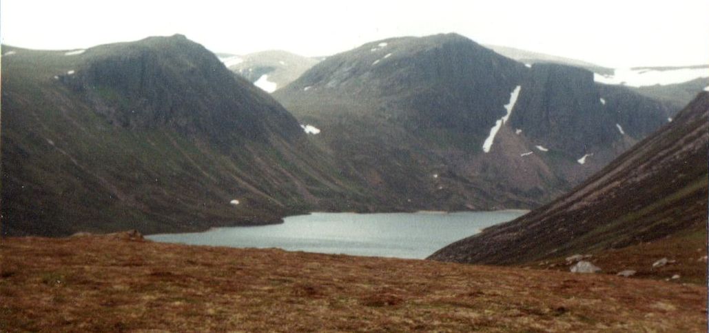 Beinn Mheadhoin above Loch Avon ( A'an ) in the Cairngorms