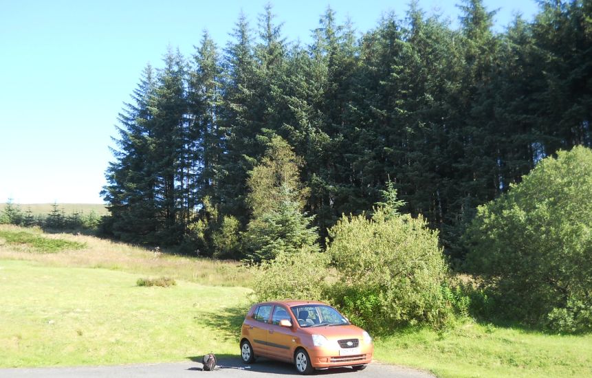 Start point in Bell Memorial car park for the ascent of Shalloch on Minnoch