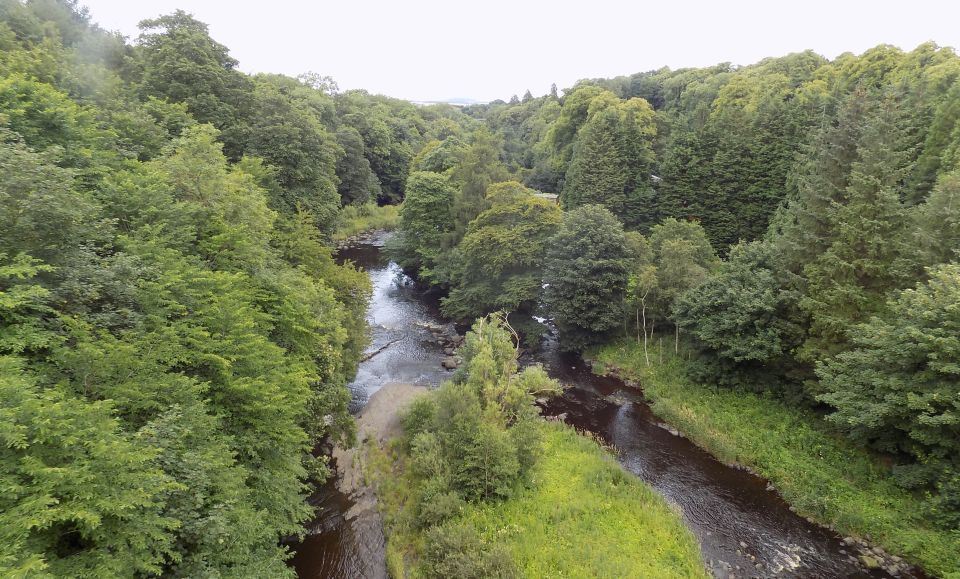 Almond River from aqueduct on Union Canal